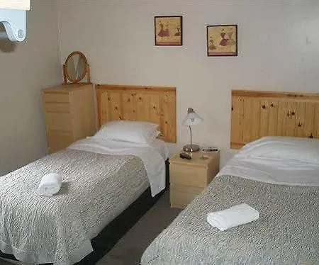 Moorgarth 3*