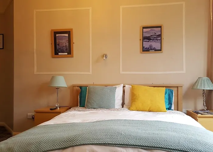 Moorgarth Guest house 3*